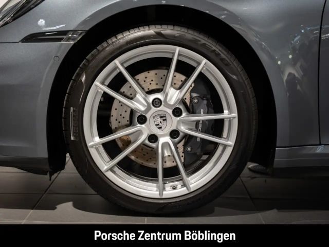 Porsche 911 992 Carrera Coupé