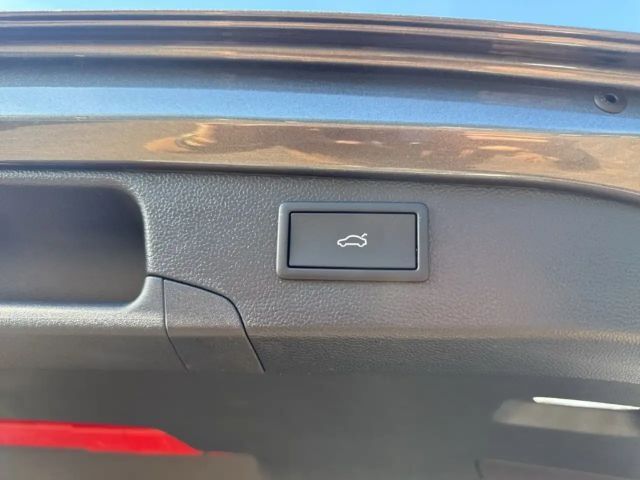 Volkswagen Passat 1.5 TSI DSG R-Line Variant