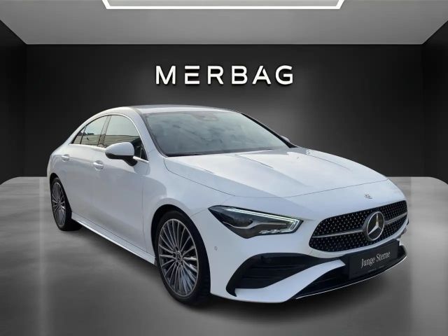 Mercedes-Benz CLA 200 AMG Line CLA 200 d Coupé