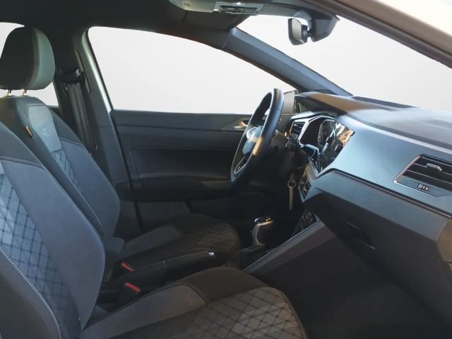 Volkswagen Polo 1.0 TSI DSG R-Line