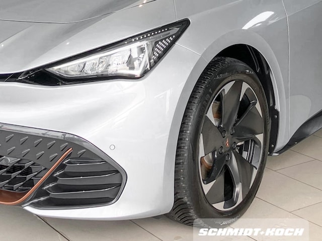 Cupra Born Born (58kWh) LED ACC NAVI RFK PDC LHZ SHZ GJR PDC
