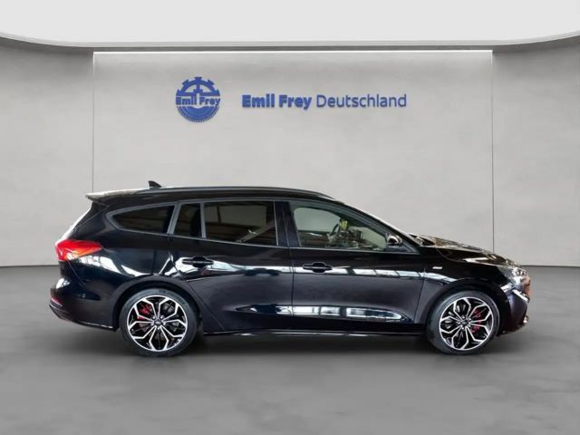 Ford Focus ST Line Wagon