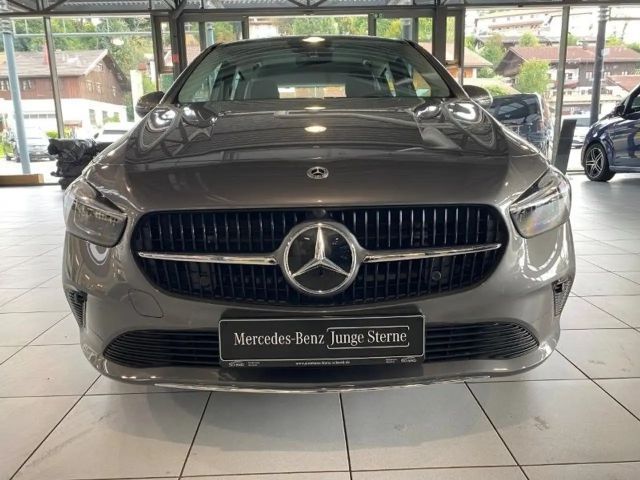 Mercedes-Benz B 180 Progressive