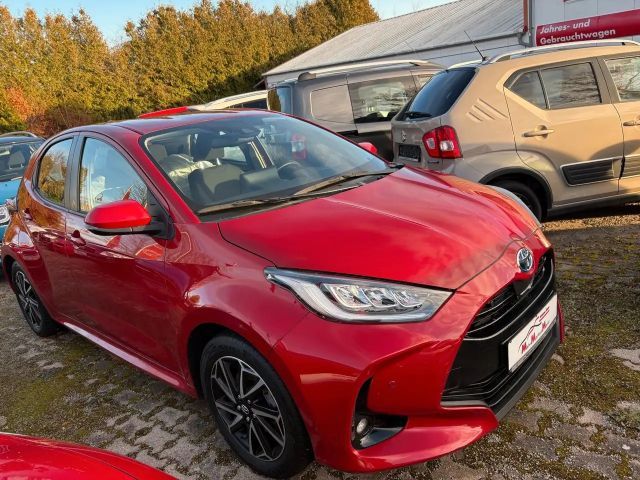 Toyota Yaris Hybride Team D