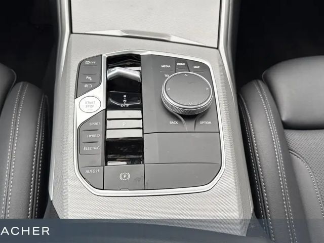 BMW 330 330e Touring xDrive