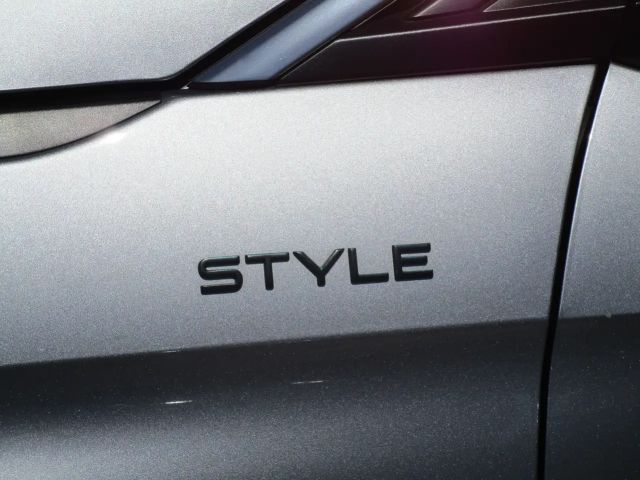 Peugeot 3008 BlueHDi EAT8 Style