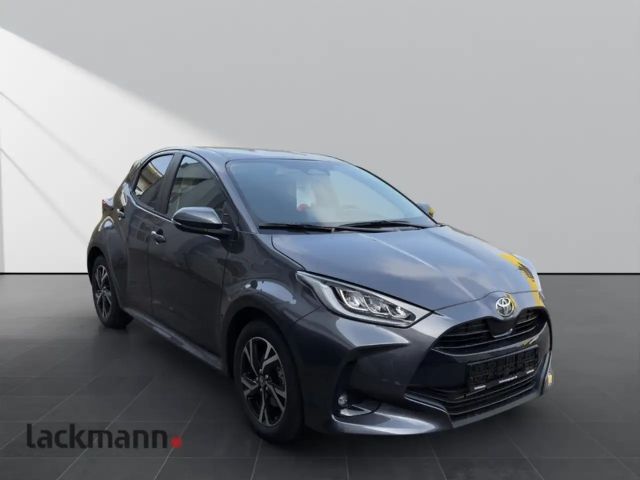 Toyota Yaris Hybride Team D