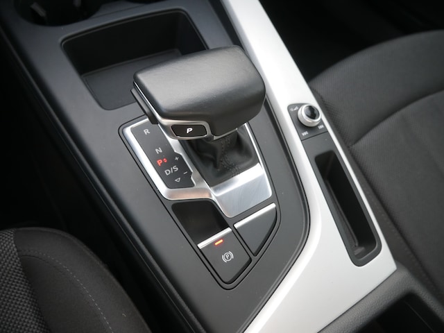 Audi A4 40 TFSI Avant S-Tronic