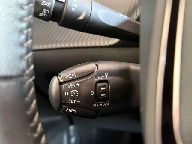 Peugeot E-2008 Active Pack