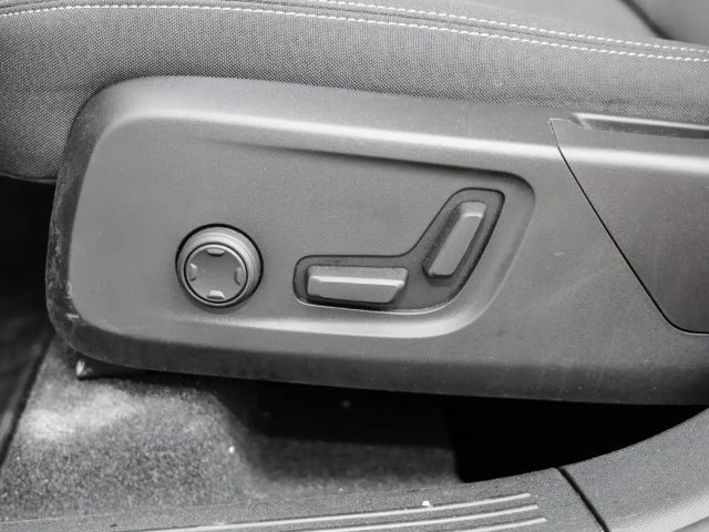 Volvo XC40 Dark Plus