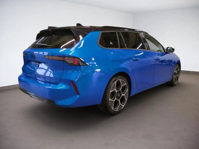 Opel Astra Sports Tourer Ultimate