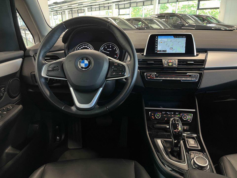 BMW 218 218d xDrive