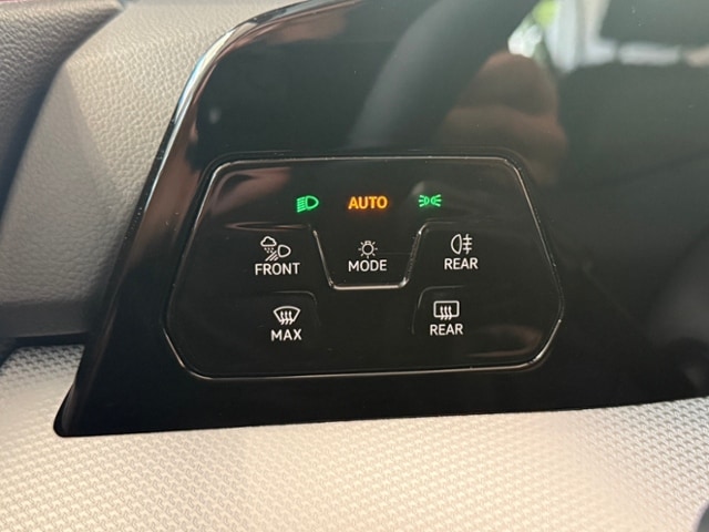 Volkswagen Golf 1.5 eTSI DSG Variant