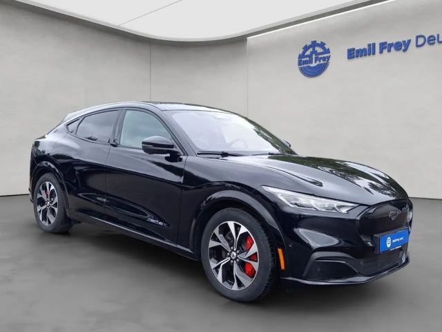 Ford Mustang Mach-E 98 kWh AWD