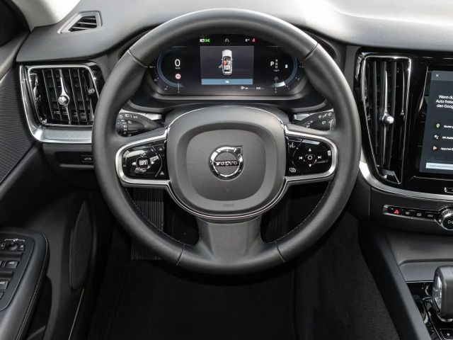 Volvo V60 Cross Country AWD Plus