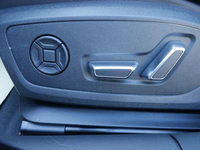 Audi S6 Avant Quattro