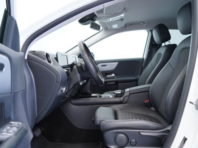 Mercedes-Benz GLA 250 GLA 250 e