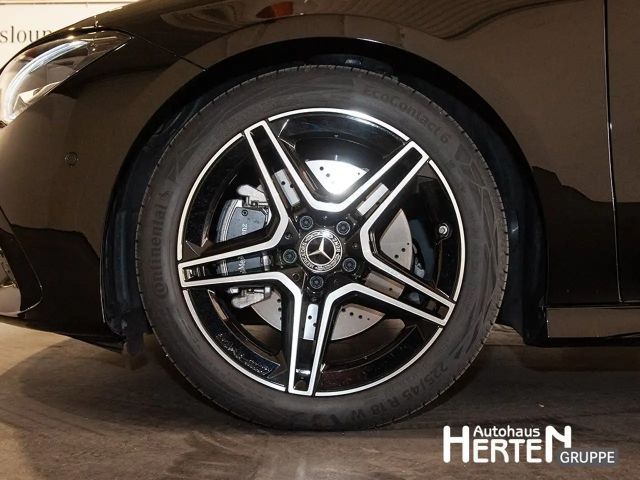 Mercedes-Benz CLA 200 AMG Line Shooting Brake