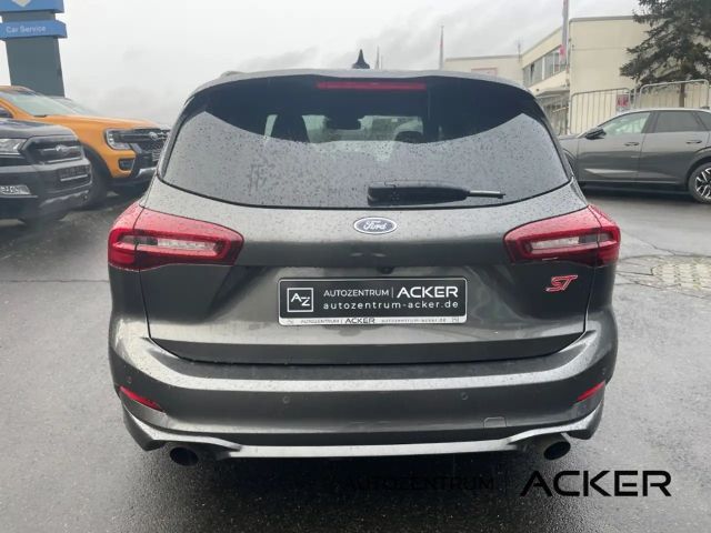 Ford Focus ST Line Wagon