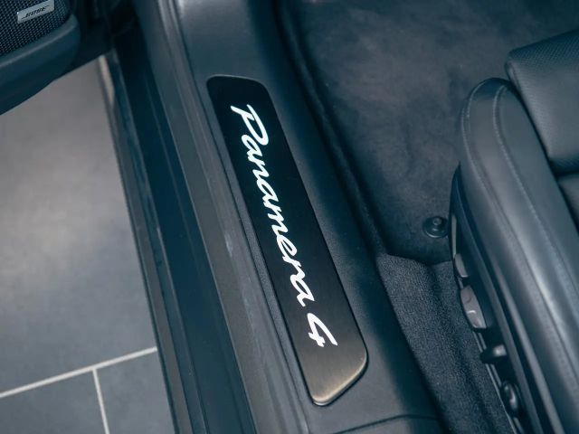 Porsche Panamera 4 E-Hybrid