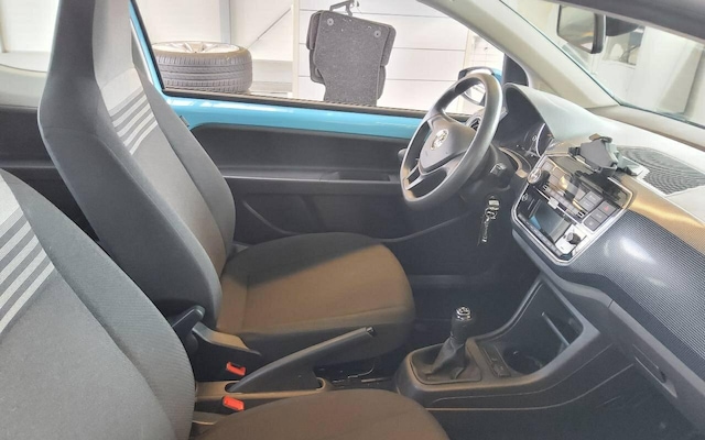 Volkswagen up! Move Move up!