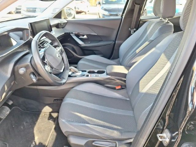 Peugeot E-2008 Allure Pack