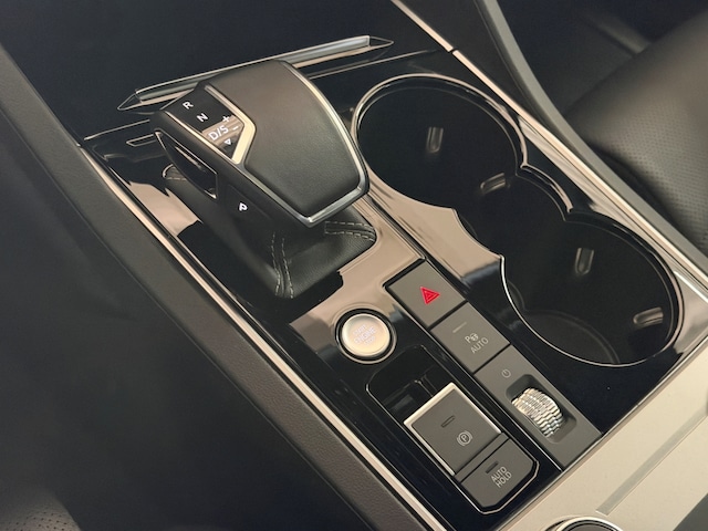 Volkswagen Touareg 4Motion R-Line