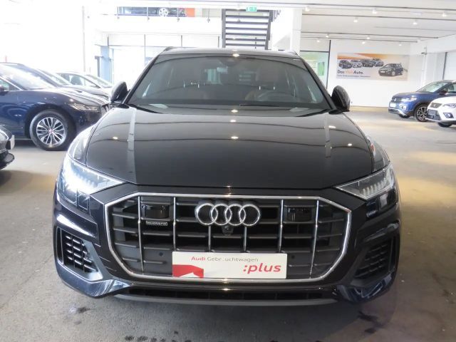 Audi Q8 55 TFSI Quattro