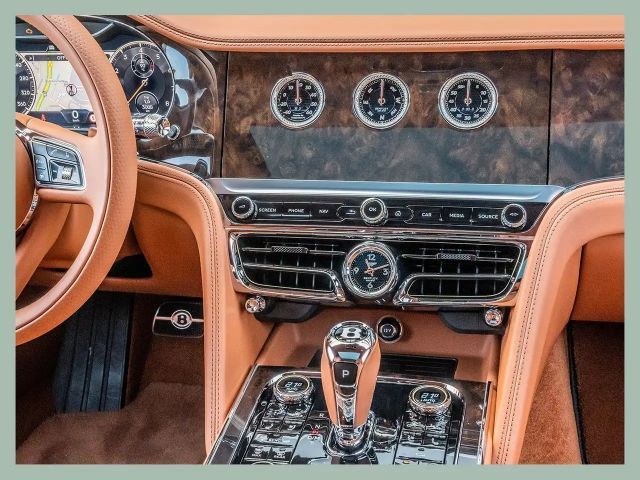 Bentley Flying Spur V8