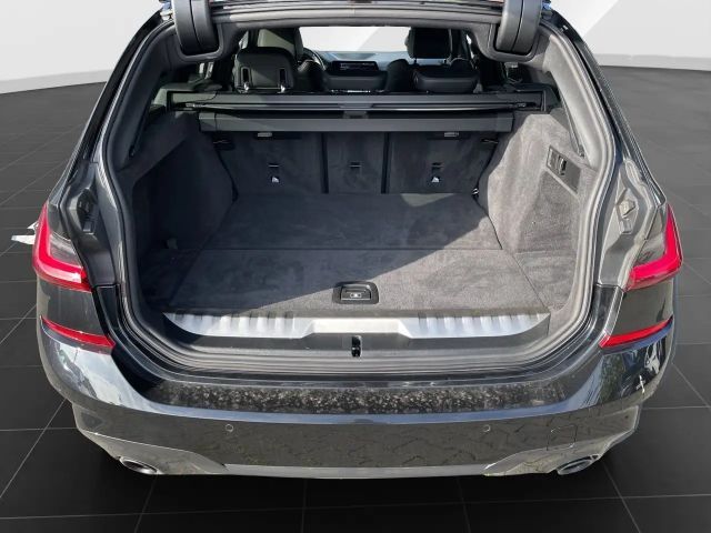 BMW 330 330e M-Sport Touring