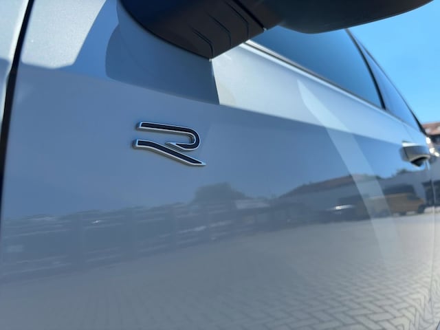 Volkswagen Golf DSG R-Line Style Variant