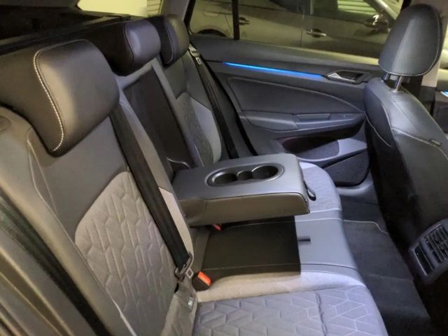 Volkswagen Golf 2.0 TDI DSG Golf VIII Variant