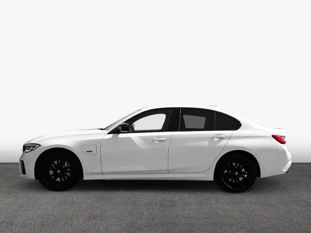 BMW 330 330e M-Sport Sedan