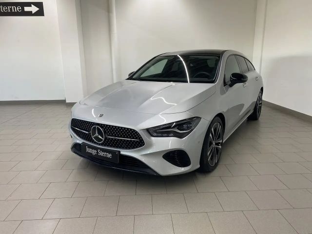 Mercedes-Benz CLA 180 Progressive