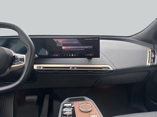 BMW iX xDrive40