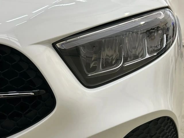 Mercedes-Benz A 180 Hatchback