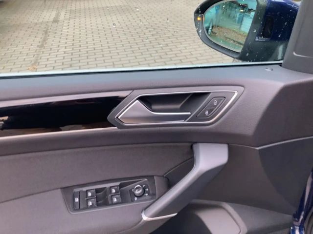 Volkswagen Touran 1.5 TSI Highline