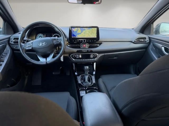 Hyundai i30 Advantage Hybrid T-GDi