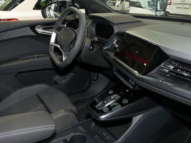 Audi Q4 e-tron SUV 45 e-tron Audi Q4 e-tron