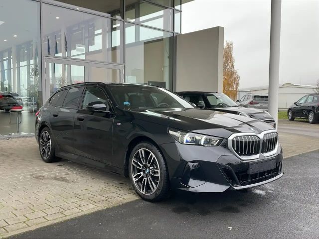 BMW 520 520i M-Sport Touring