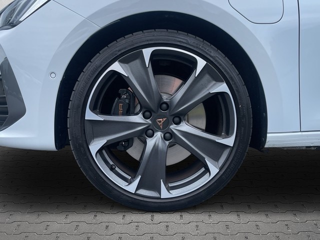 Cupra Leon 1.4 e-Hybrid VZ