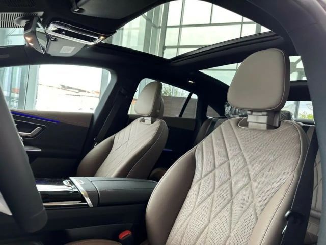 Mercedes-Benz EQE 350 AMG Line Sedan