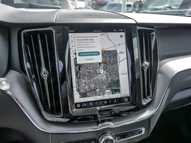 Volvo XC60 AWD Dark Plus