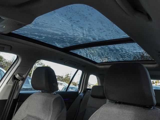 Volkswagen Golf 2.0 TDI DSG Life Variant