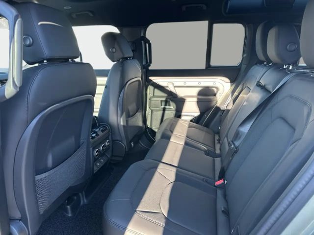 Land Rover Defender 3.0 110 D250 Dynamic SE