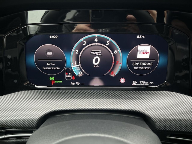 Volkswagen Golf 1.5 eTSI Golf VIII R-Line