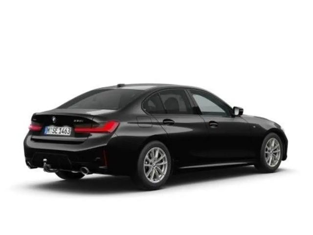 BMW 330 330i M-Sport Sedan xDrive
