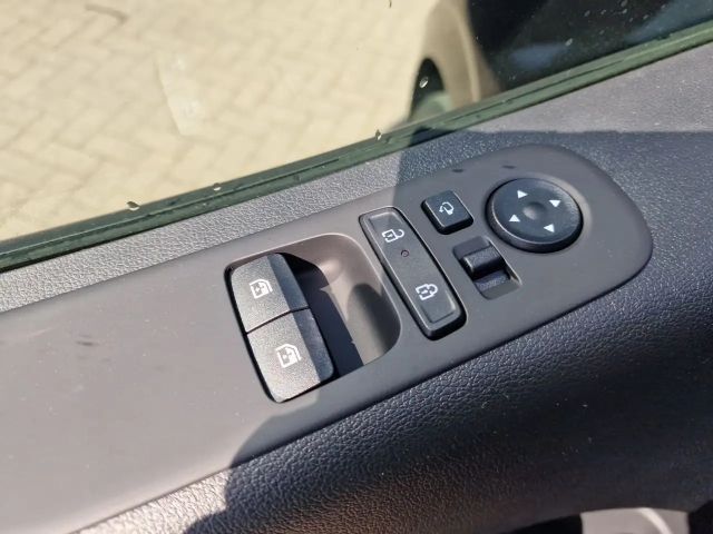 Hyundai Staria Trend