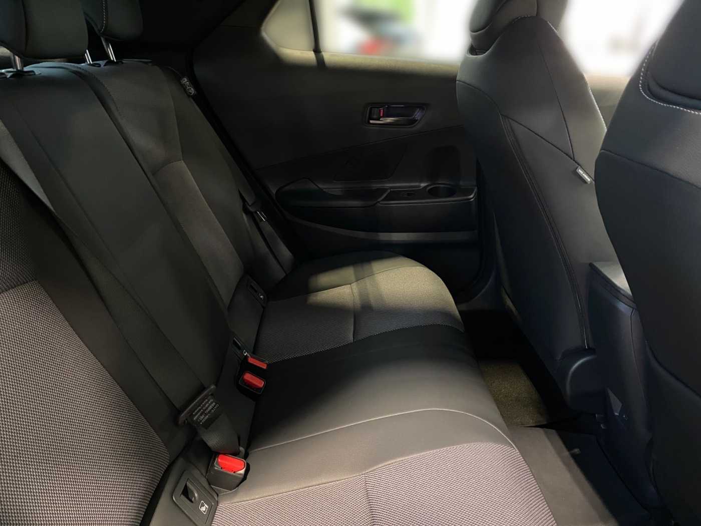 Toyota C-HR 5-deurs Lounge