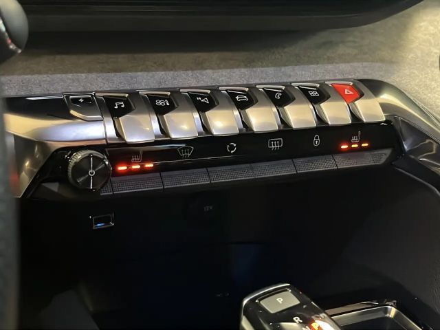 Peugeot 3008 225GT*ST-Heiz*ACC*R.cam*Ambiente*Teilleder